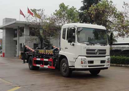 东风天锦背罐车