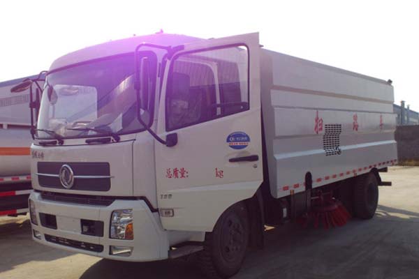 东风天锦扫路车 东风天锦扫路车