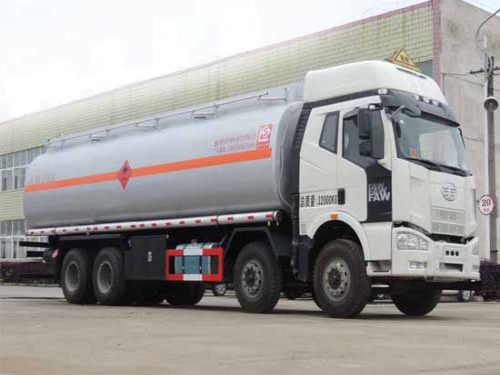 解放前四后八26方乙醇易燃液体罐式运输车