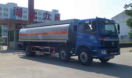 欧曼小三轴24.62方供液车