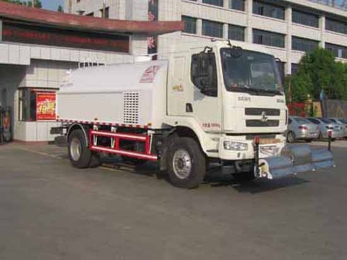 东风乘龙11方清洗洒水车