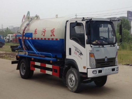 重汽王牌4.1方真空吸污车