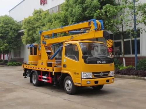 东风多利卡12米带吊高空作业车