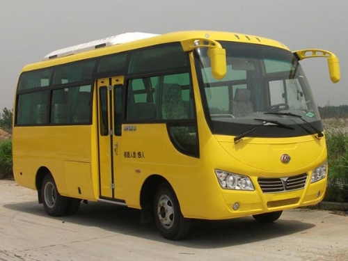东风112马力19座客车