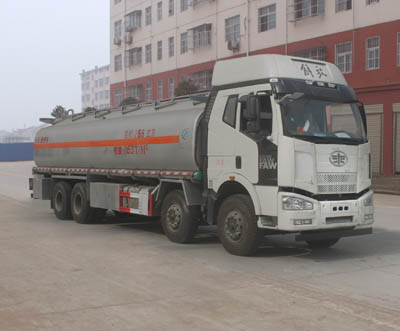 解放前四后八31.2方供液车