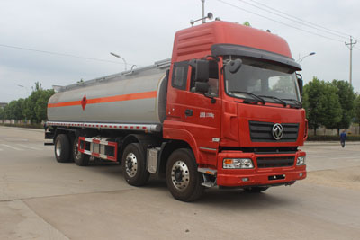 东风商用前四后六28方油罐车