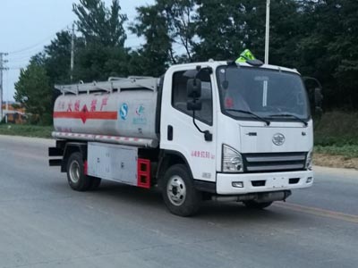 解放轻卡6.1方FL型流动加油车