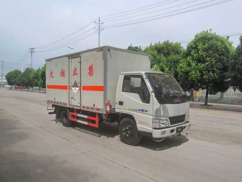 江铃顺达厢长4.2米杂项危险物品厢式运输车