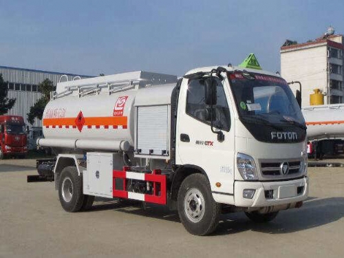 福田轻卡6.5方流动加油车