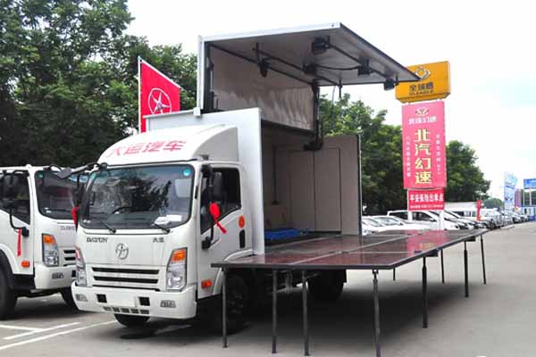 大运奥普力三面展流动舞台车 大运奥普力三面展流动舞台车