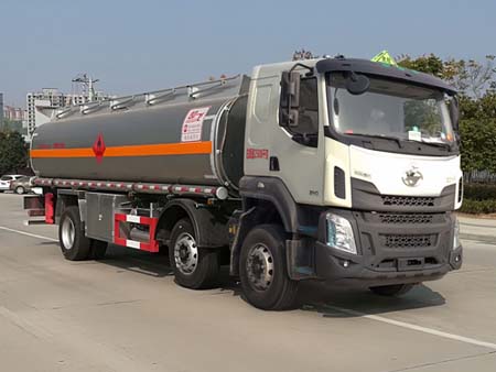 东风乘龙小三轴23.1方FL型铝合金油罐车