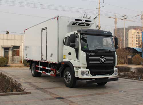 福田端沃厢长6.72米冷藏车