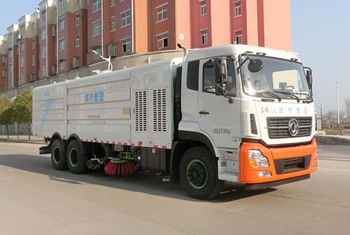 东风天龙后八轮路面洗扫车