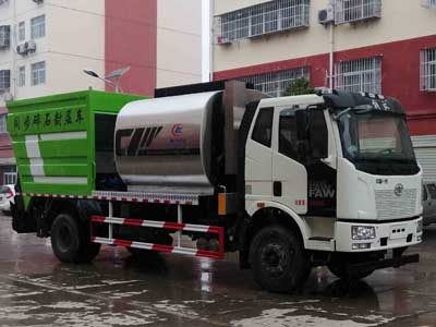 解放J6同步碎石封层车