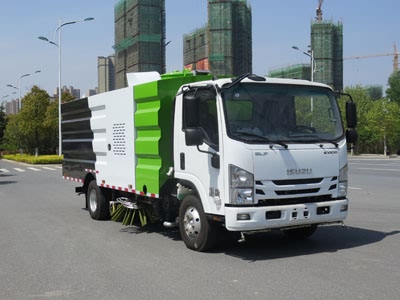 五十铃路面洗扫车