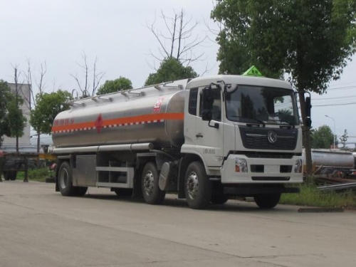 东风天锦小三轴25.5方铝合金油罐车