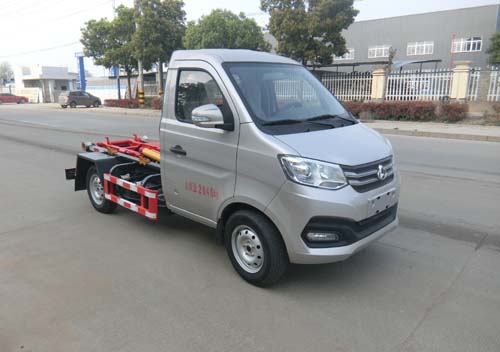 蓝牌长安(后单轮)2方勾臂式垃圾车