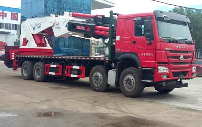 豪沃前四后八重型汽车起重机