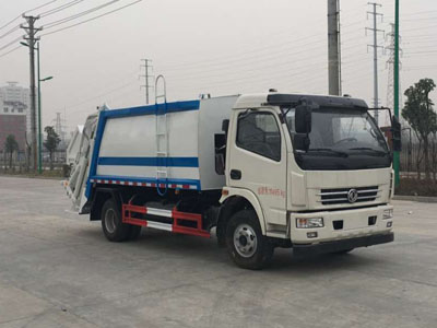 东风御虎压缩式垃圾车