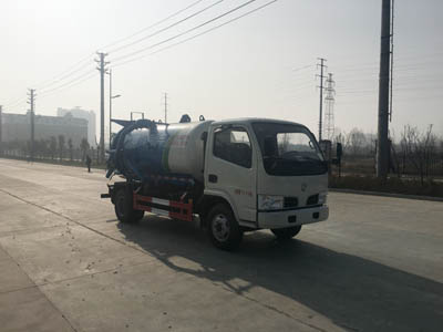 东风御虎4.5方吸污车