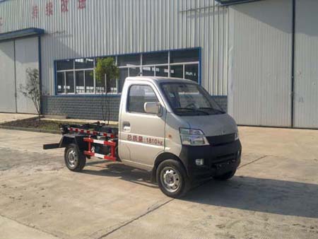 长安汽油机69马力勾臂式垃圾车