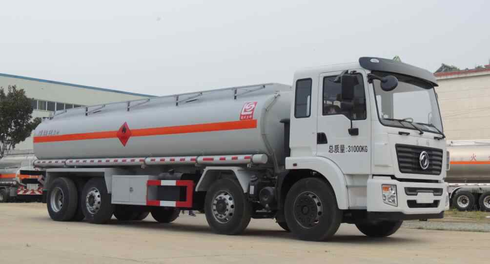 东风前四后六24.1方油罐车