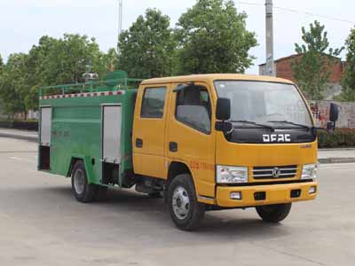 东风凯普特双排座4吨清洗洒水车