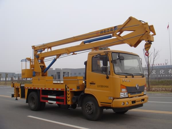 东风商用18米高空作业车