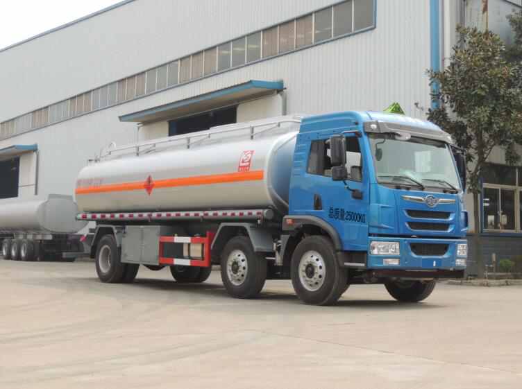 解放小三轴19.7方丙酮易燃液体罐式运输车