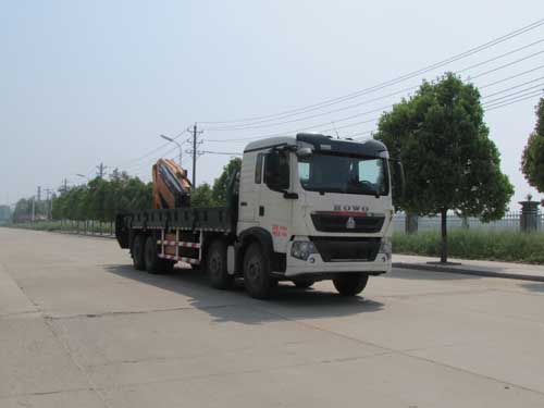 豪沃前四后八14.3吨折臂式随车吊