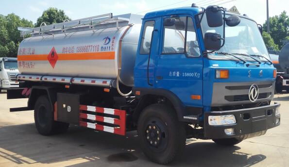 东风16.6方油罐车