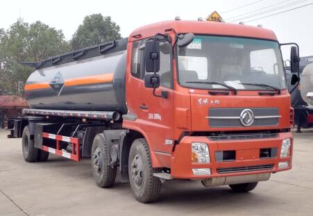 东风天锦小三轴16方乙酸8类腐蚀性物品罐式运输车