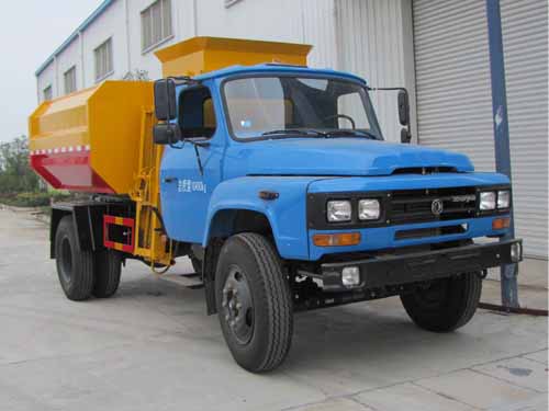 东风尖头污泥自卸车