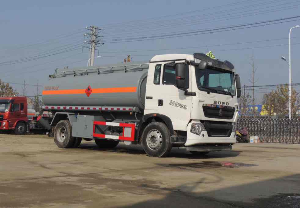 豪沃单桥14.6方FL型流动加油车