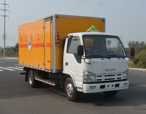 蓝牌五十铃厢长4.15米杂项危险物品厢式运输车