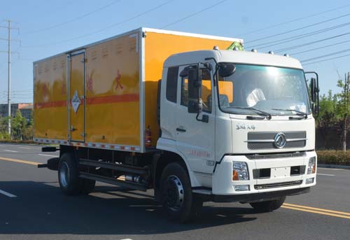 东风天锦厢长6.19-6.59米杂项危险物品厢式运输车